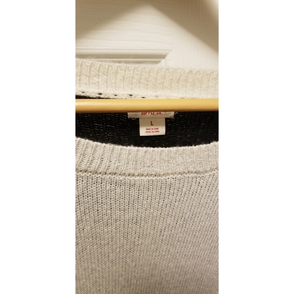 Sweater - Picture 2 of 2